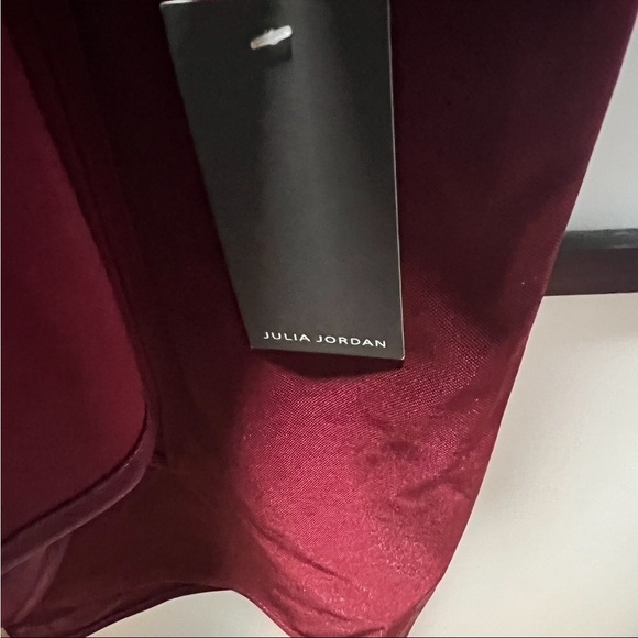 JULIA JORDAN Women Red Evening Faux Wrap Dress, New with Tags - Picture 5 of 6